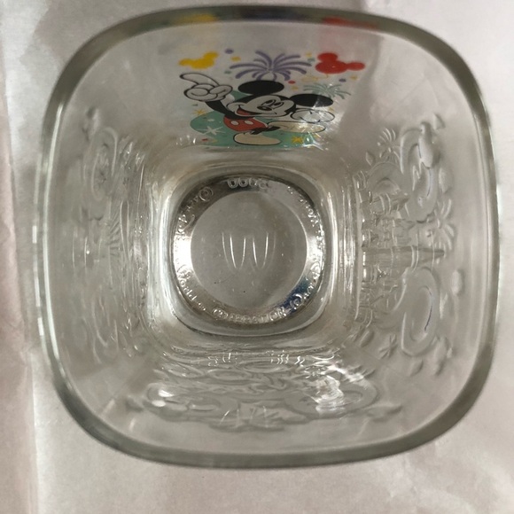 Walt Disney World McDonald’s 2000 Commemorative Glass - Picture 6 of 6